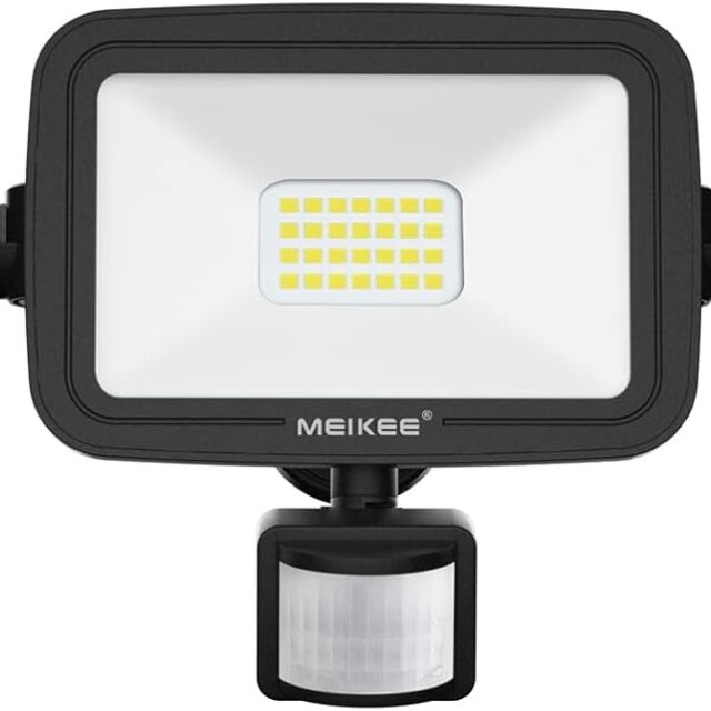 MEIKEE Outdoor Security Lights with Motion Sensor 42W PIR Sensor Security Light Motion Sensor Flood Light 3600 Lumens 6500K Cool White Outdoor Light with Power Supply